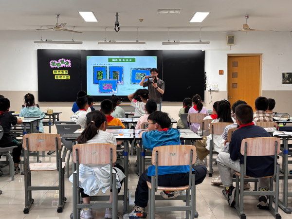 1781513031698889.png 美术课堂(林校摄)2_编辑.png